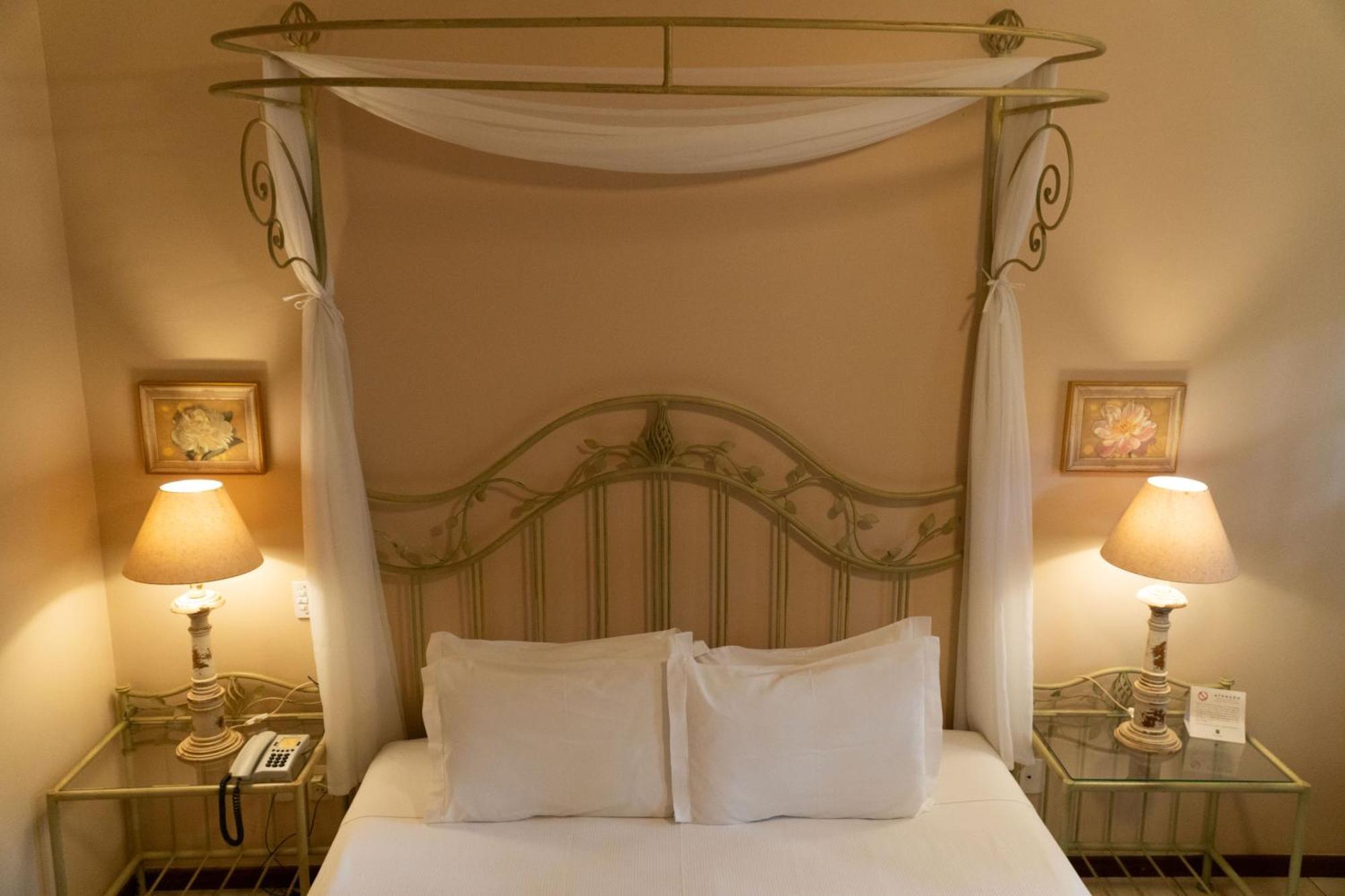 Vila Real Hotel Jau Luaran gambar