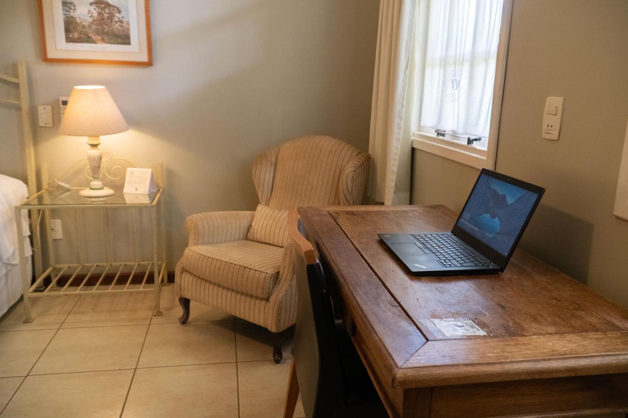 Vila Real Hotel Jau Luaran gambar